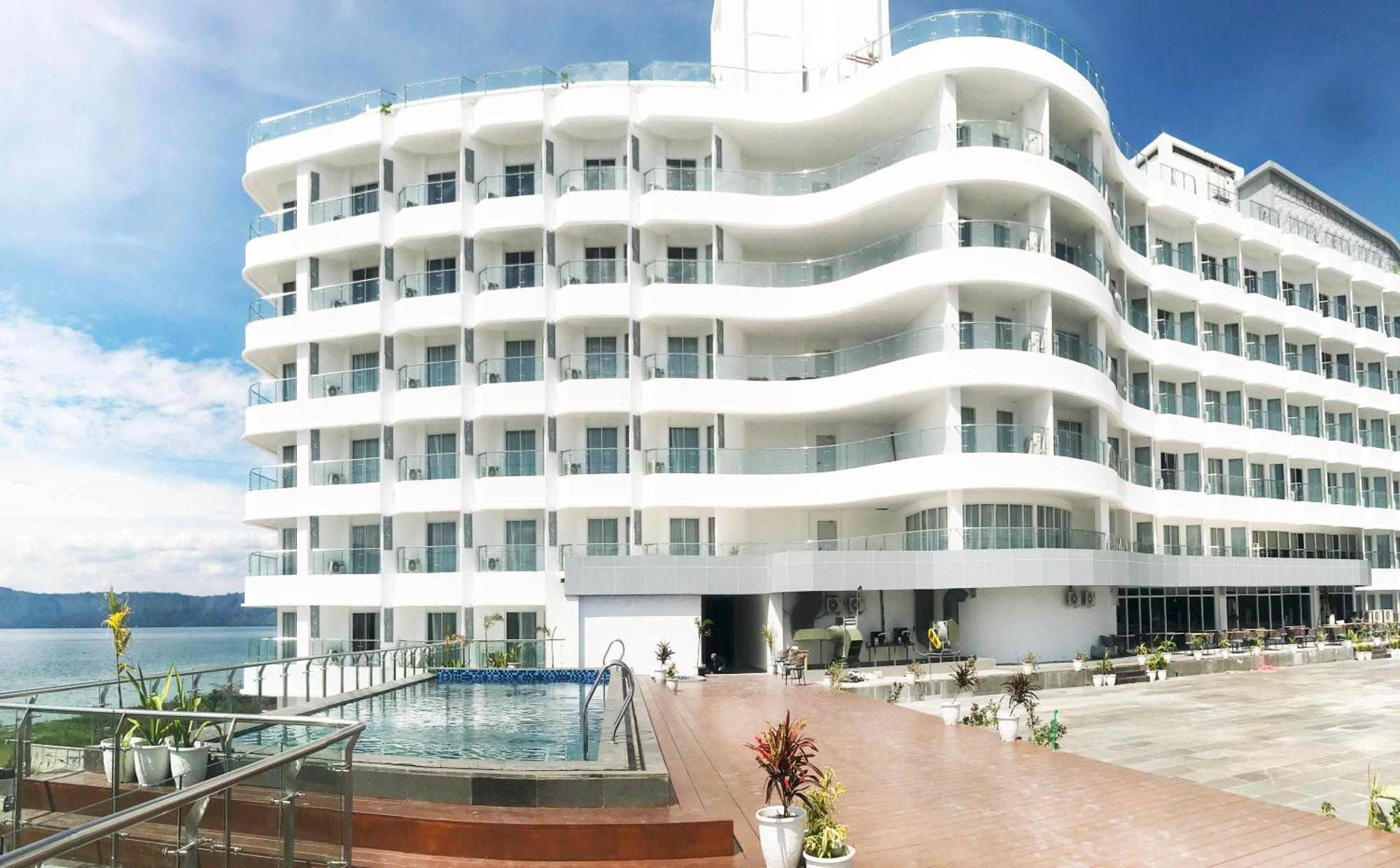 Labersa Hotel & Convention Center Samosir Sinapuran 외부 사진