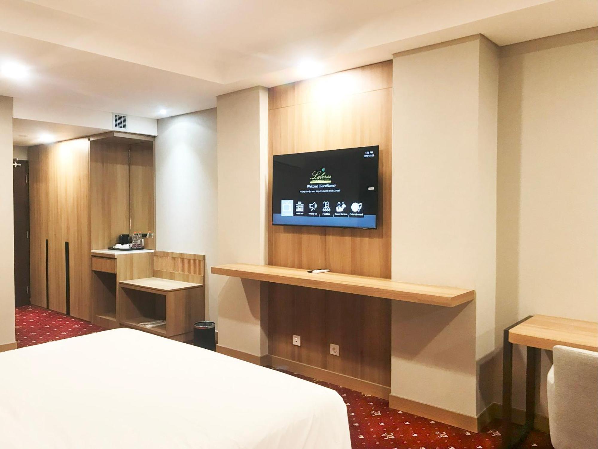 Labersa Hotel & Convention Center Samosir Sinapuran 외부 사진