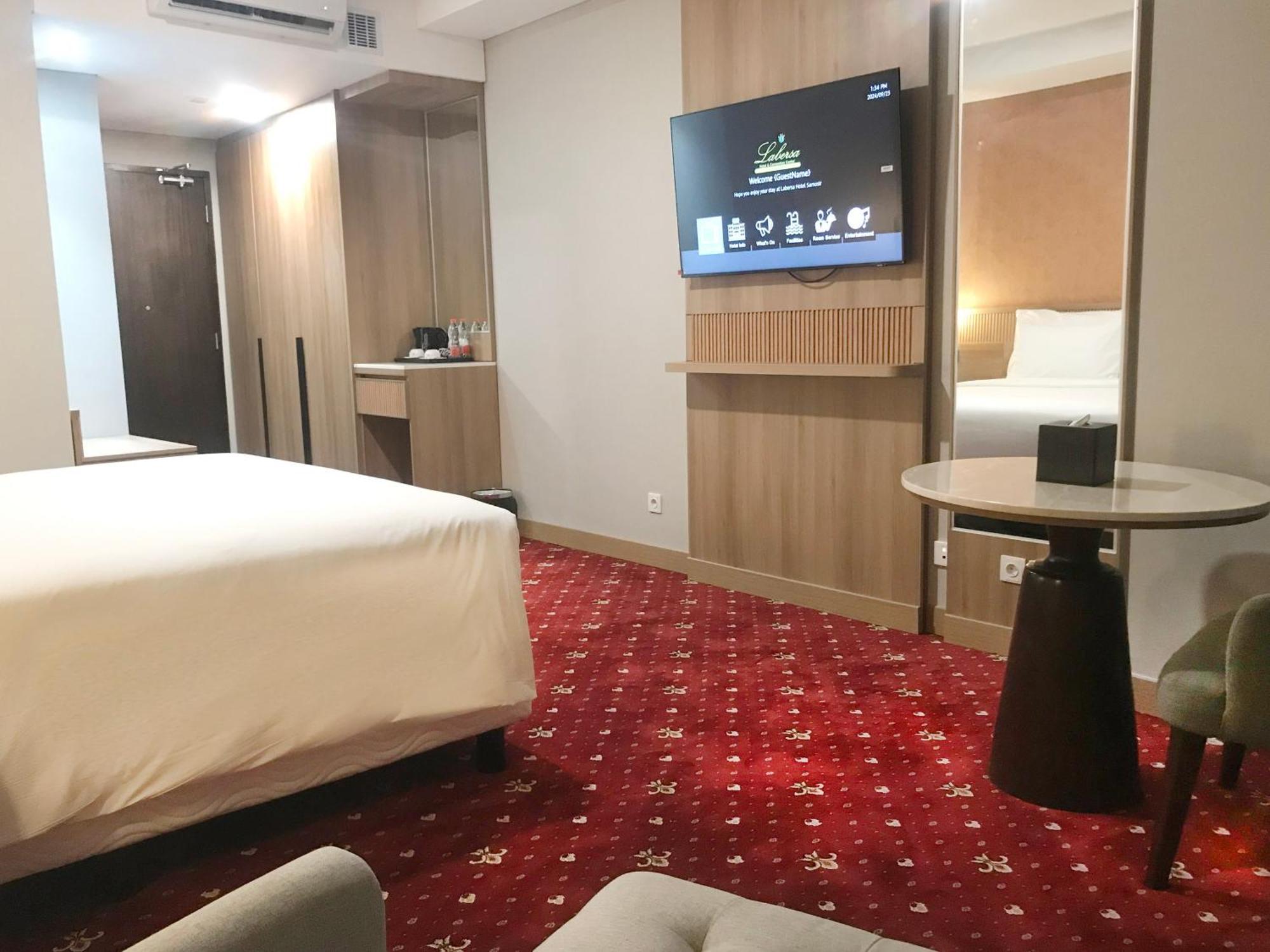 Labersa Hotel & Convention Center Samosir Sinapuran 외부 사진