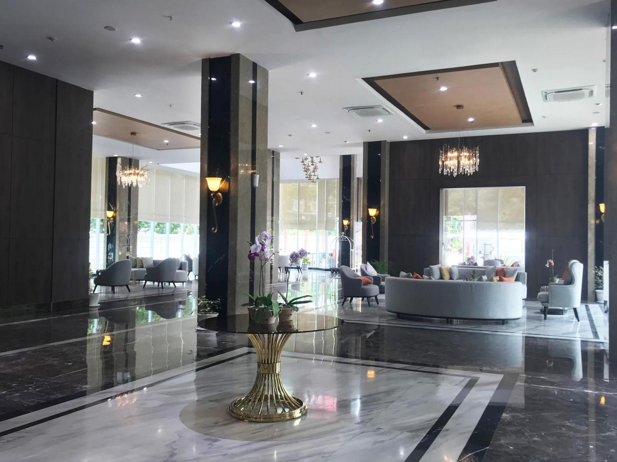 Labersa Hotel & Convention Center Samosir Sinapuran 외부 사진